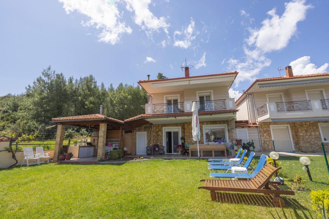 Holiday Villa 페프코초리 외부 사진
